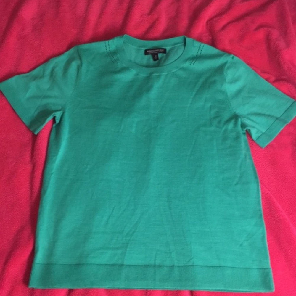 Green short sleeve merino sweater- M